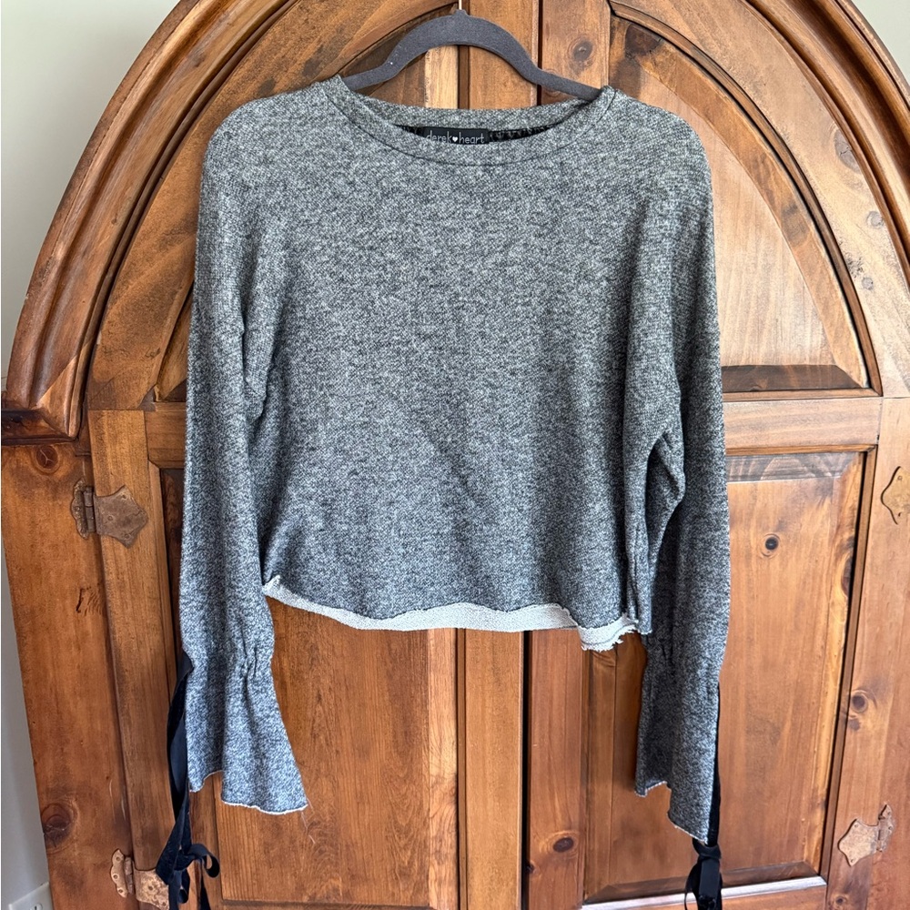 Derek Heart Gray Flared Sleeve Sweatshirt